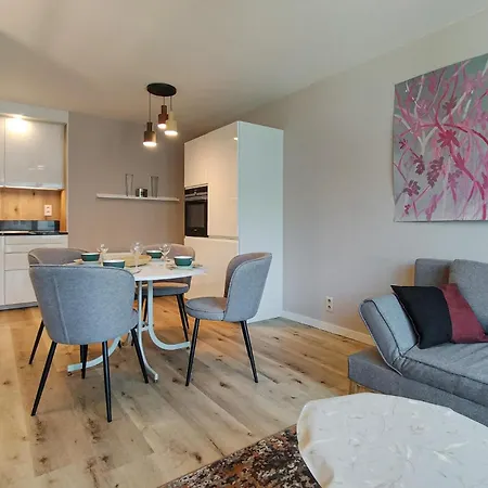 1 Bedroom Lovely In