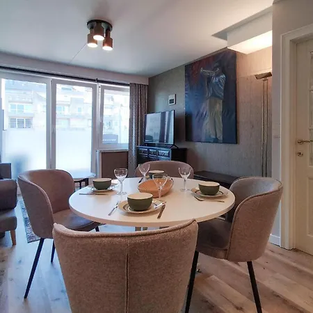 1 Bedroom Lovely In Apartment Ostend